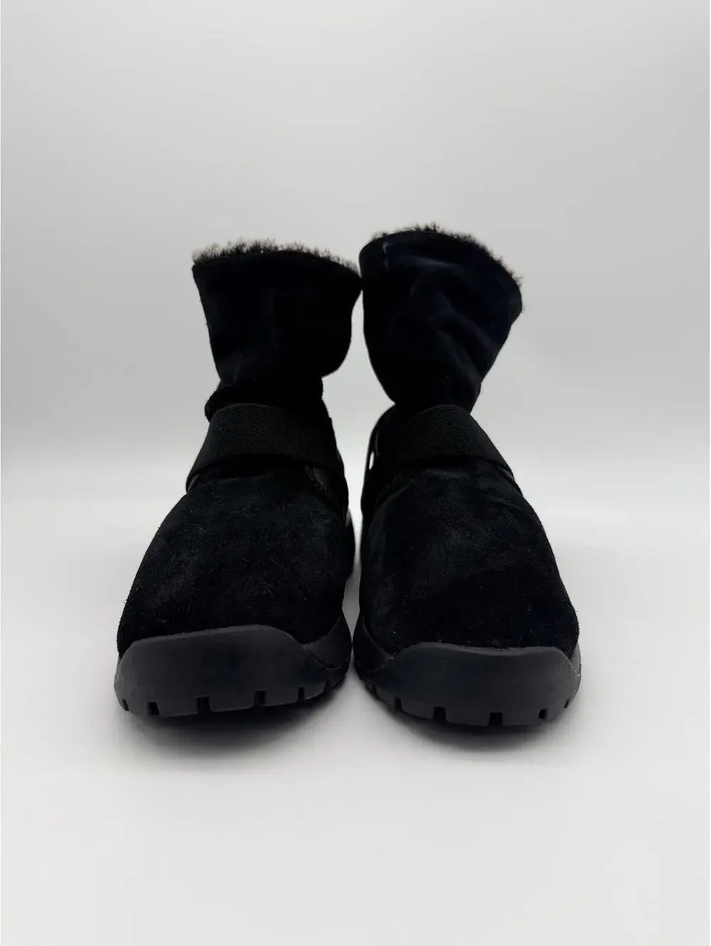 Nike Golkana Women's Winter Boot Triple Black Faux Fur Lined‎ Size 9